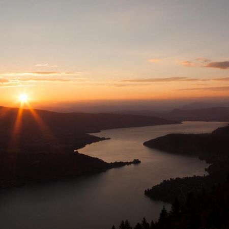 אנסי Penthouse Vue Incroyable Lac Et Montagnes מראה חיצוני תמונה